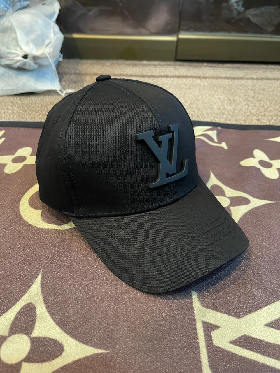 Lv B1 cap