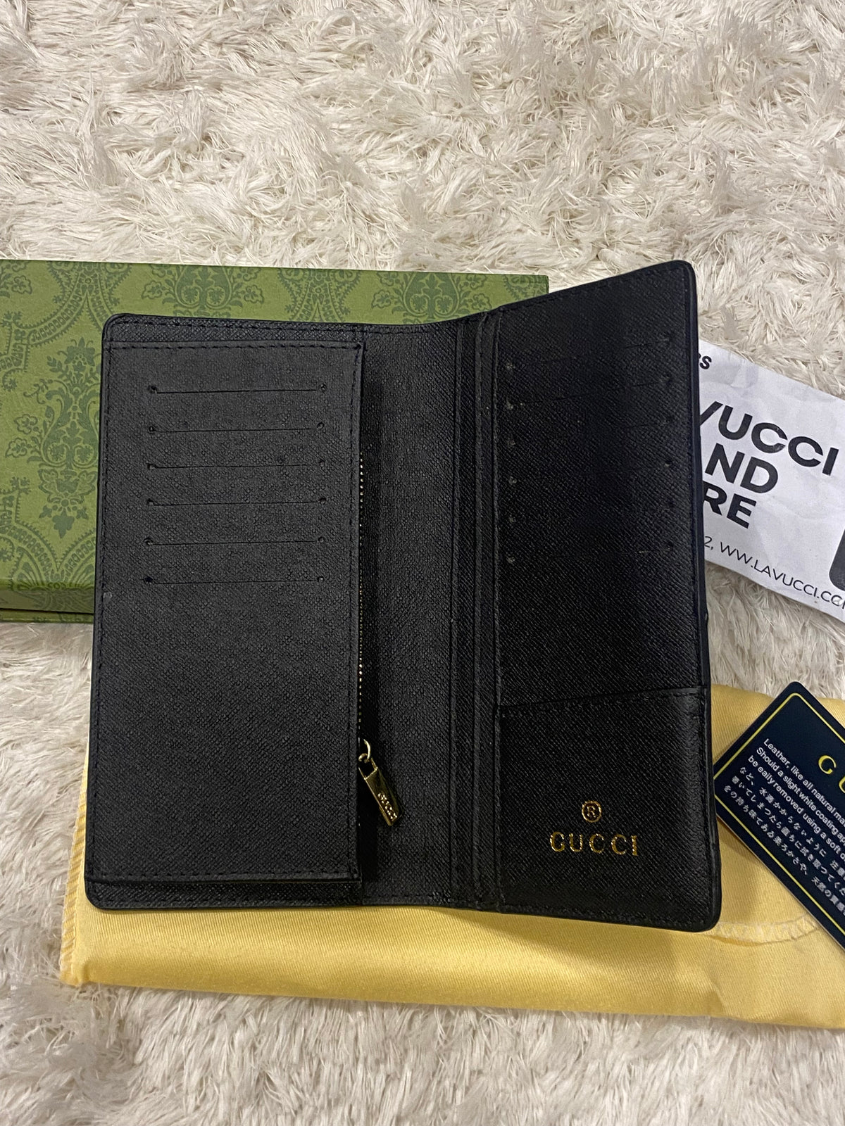 Gucci 836