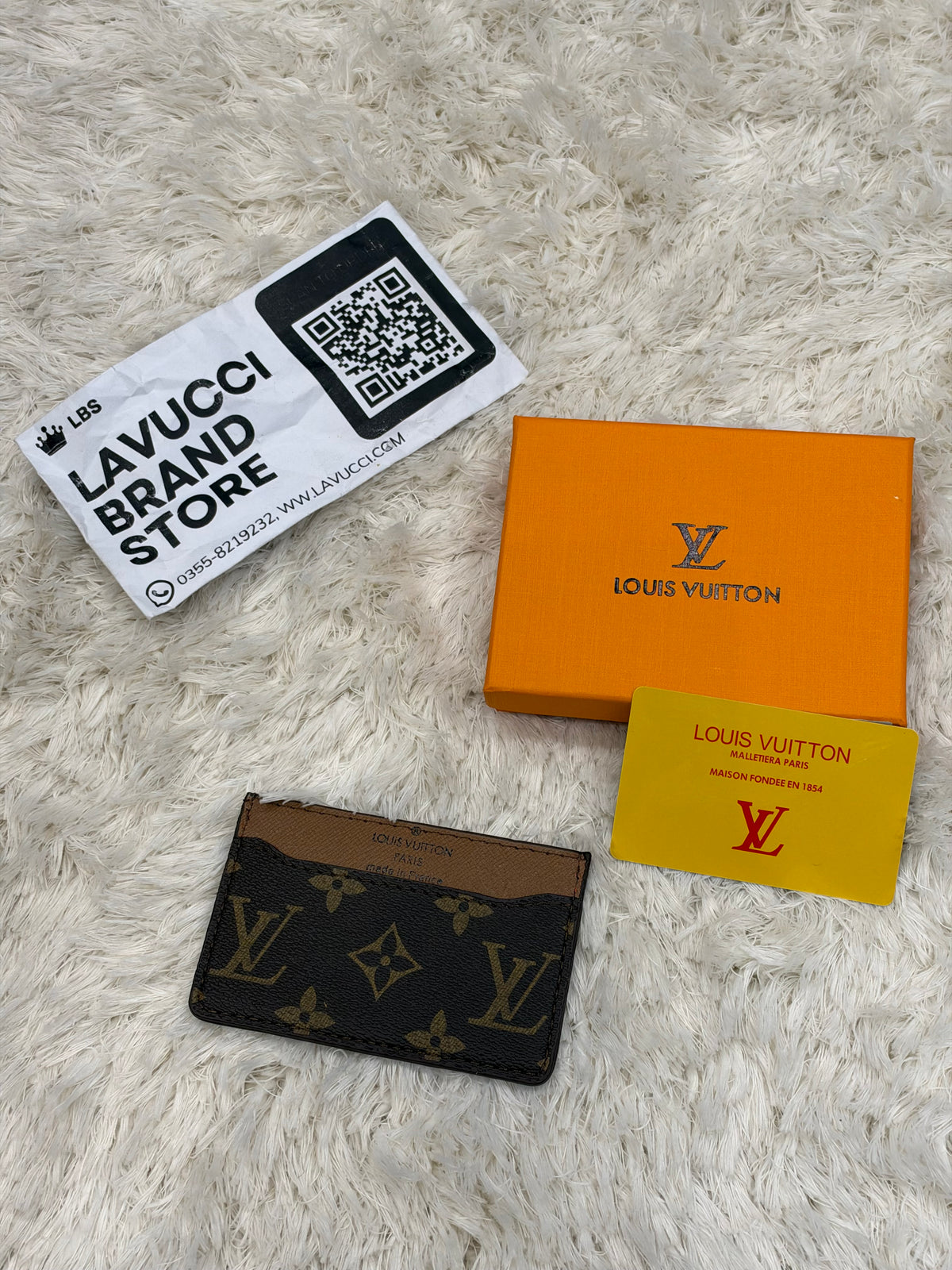 LV 852