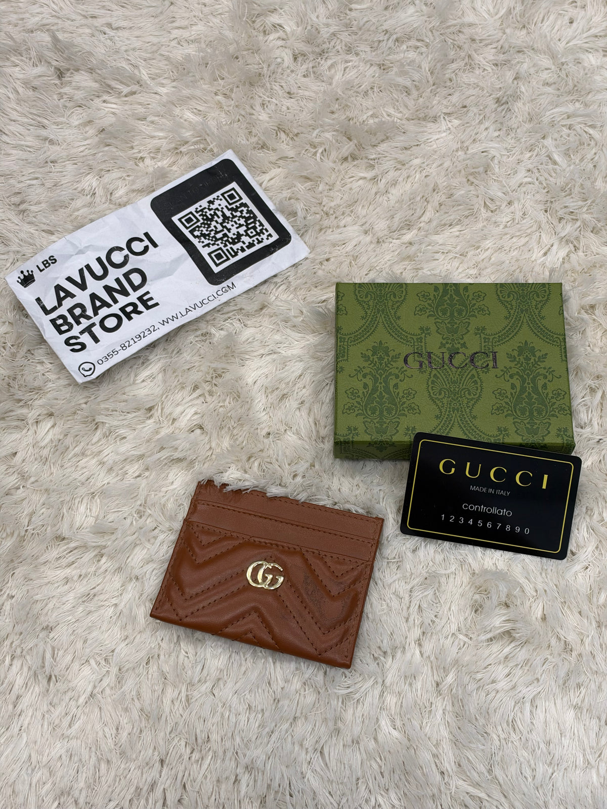 Gucci brown 748