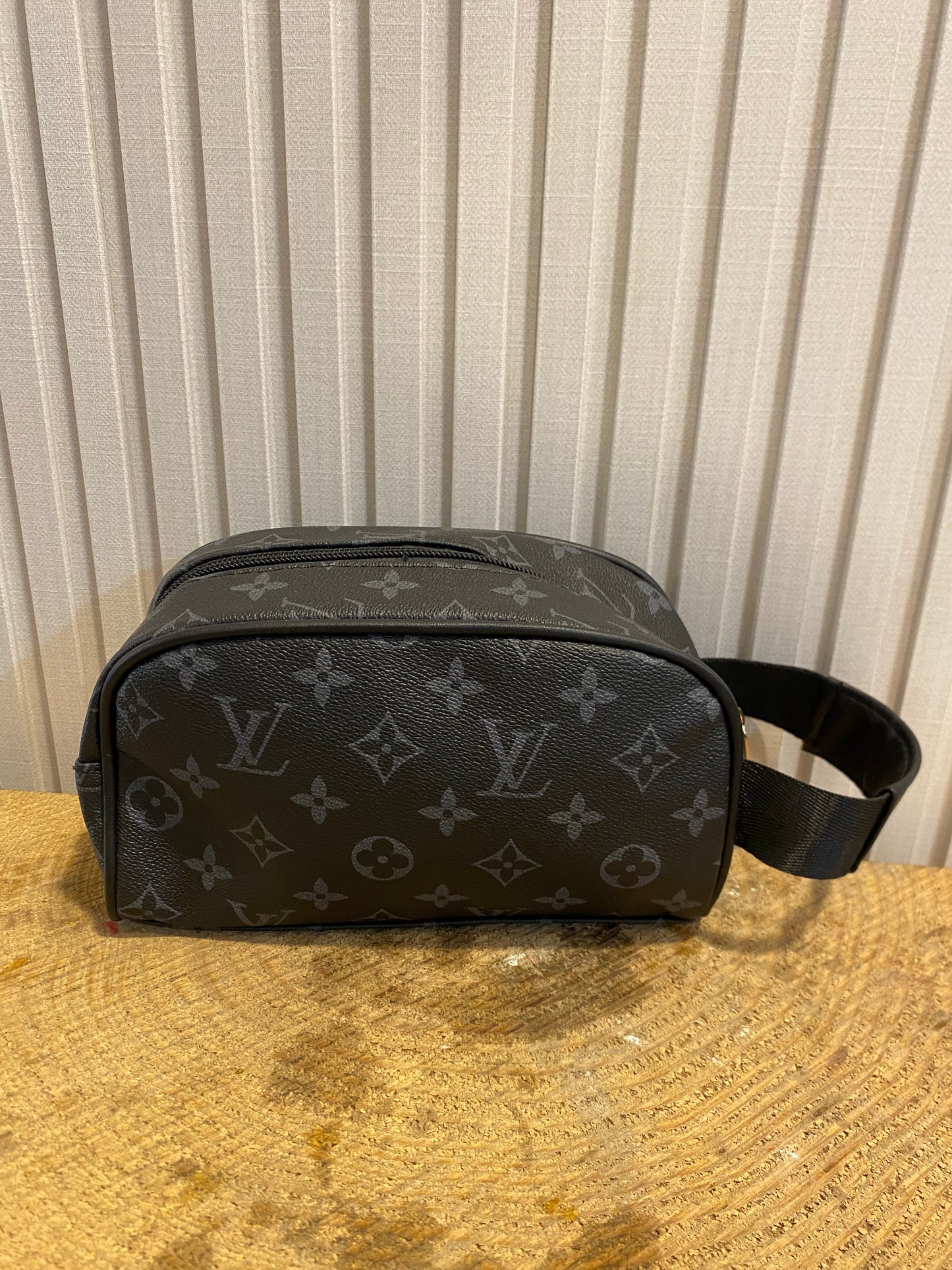 LV black