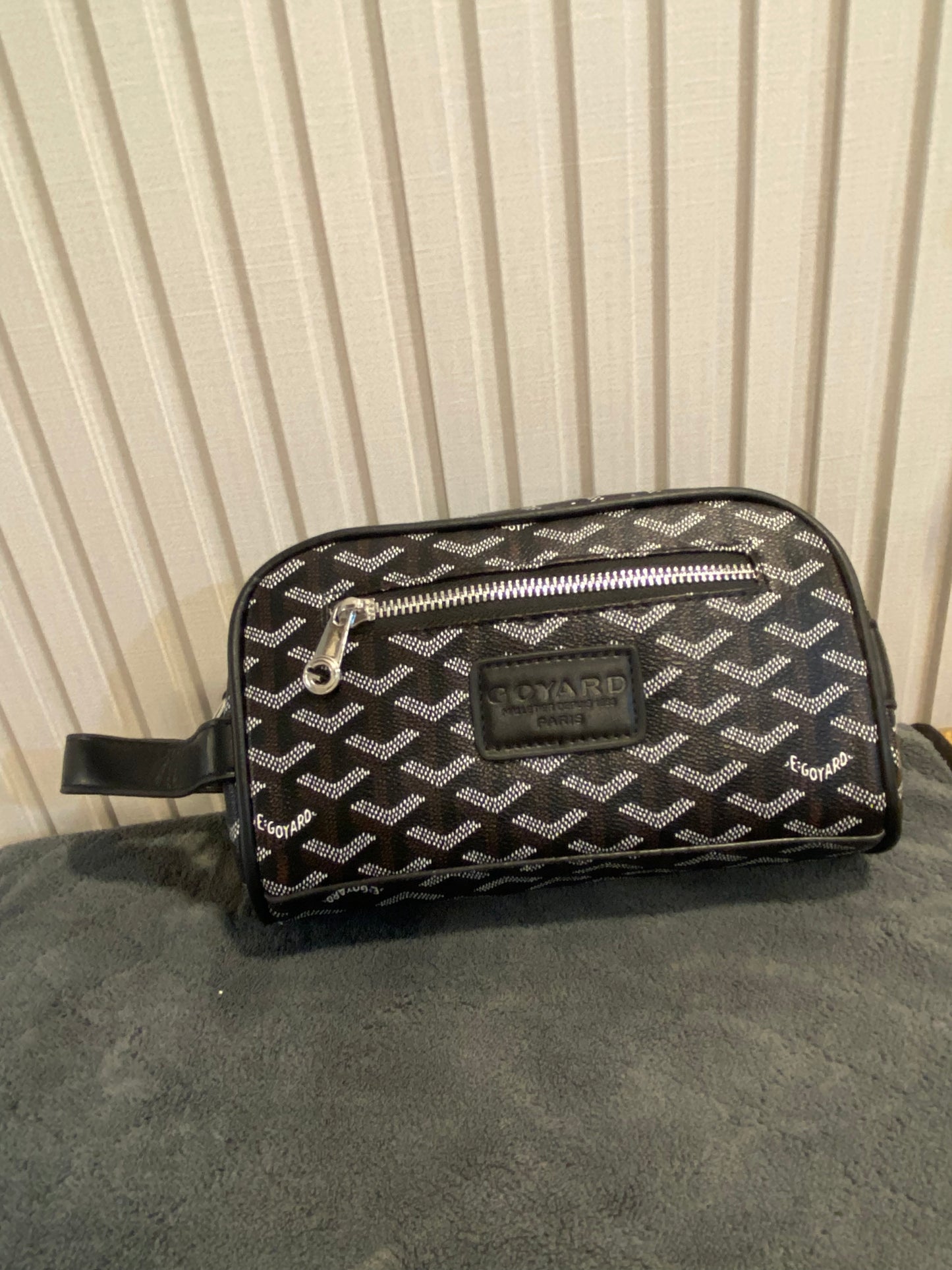 Goyard black