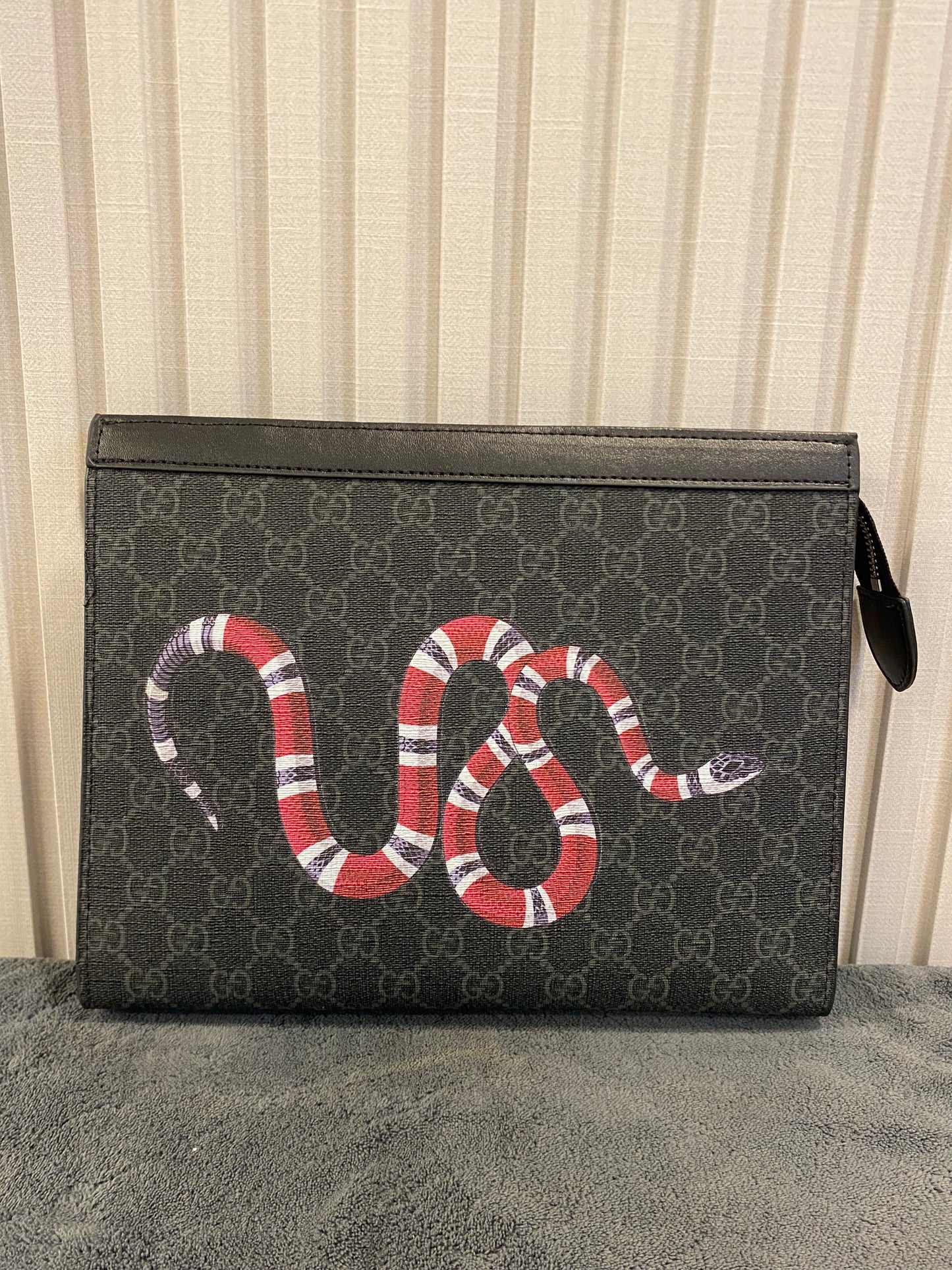 Gucci snake