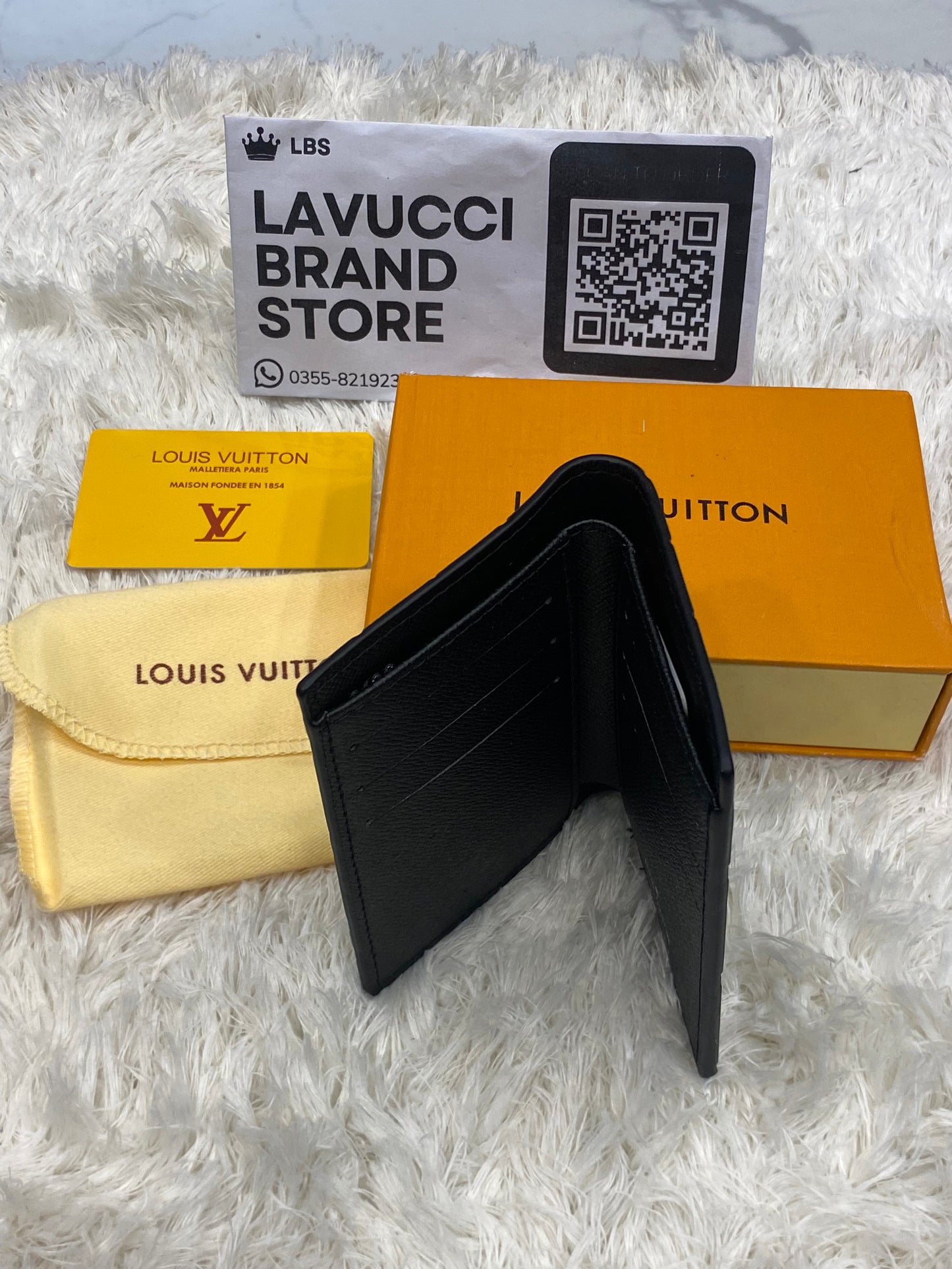 LV 828