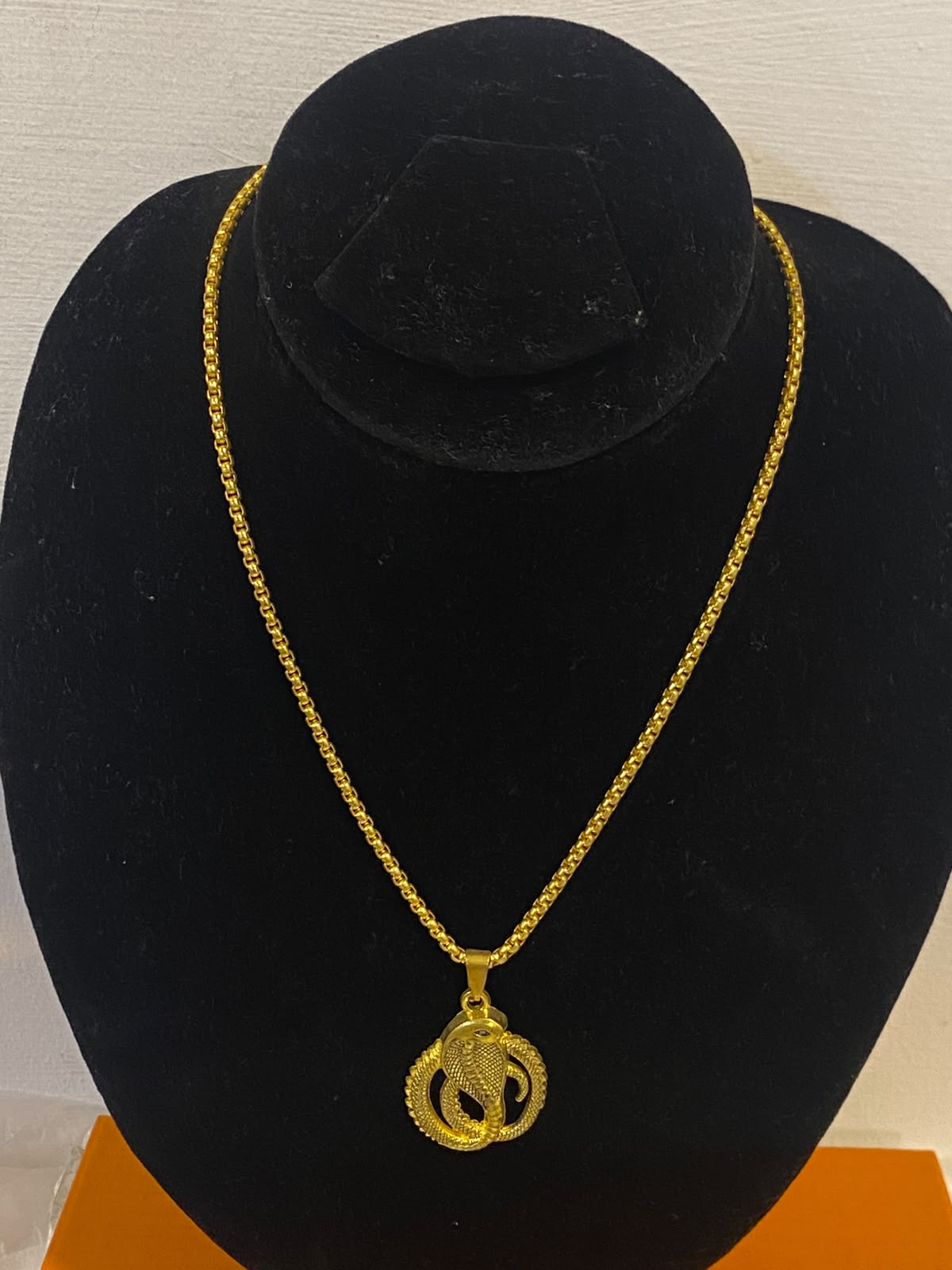 Snake chain 515