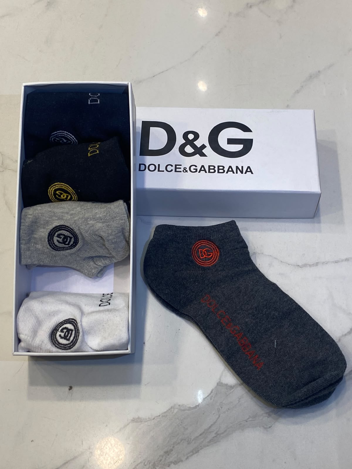 D&G 207
