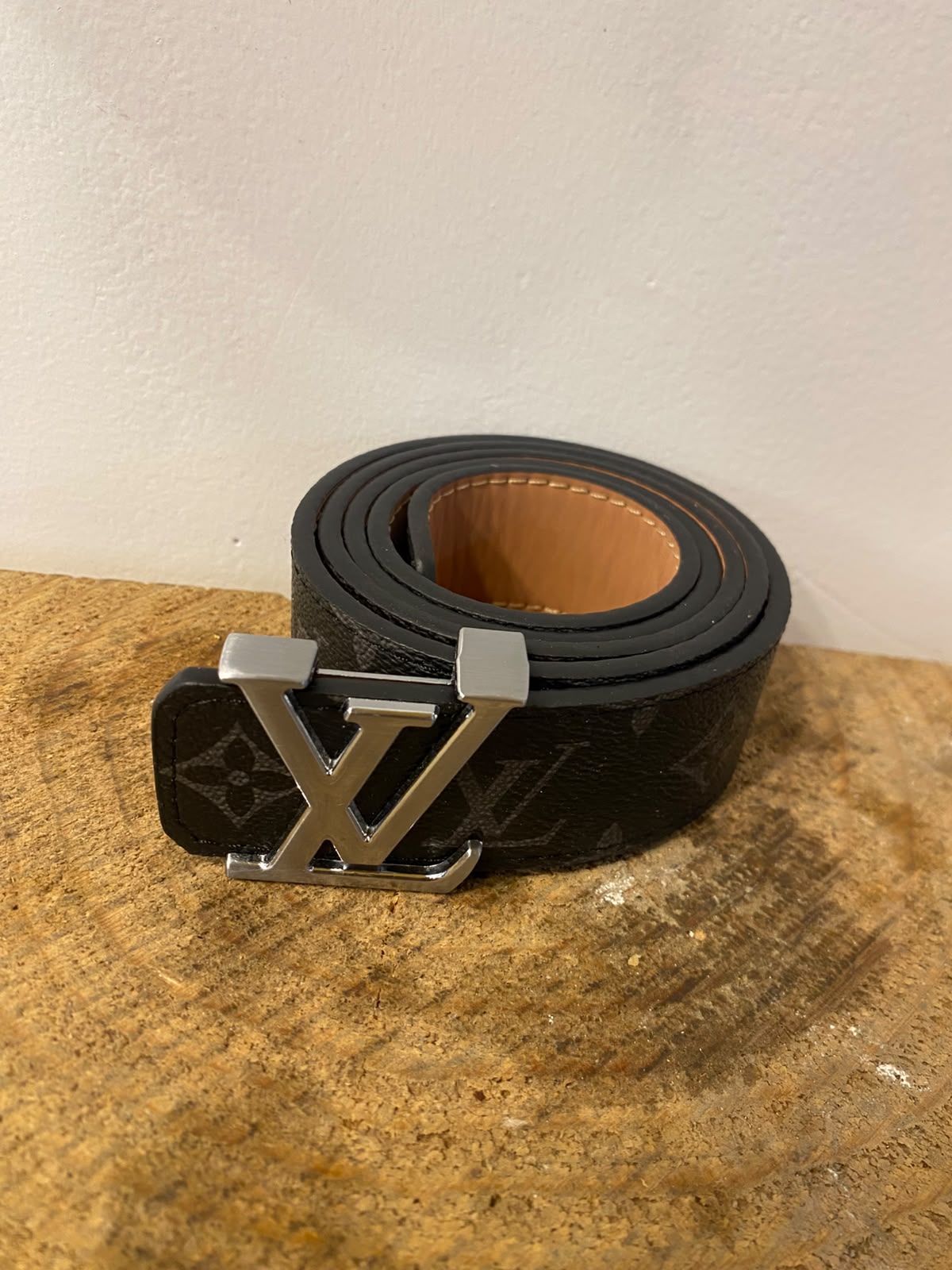 LV silver f