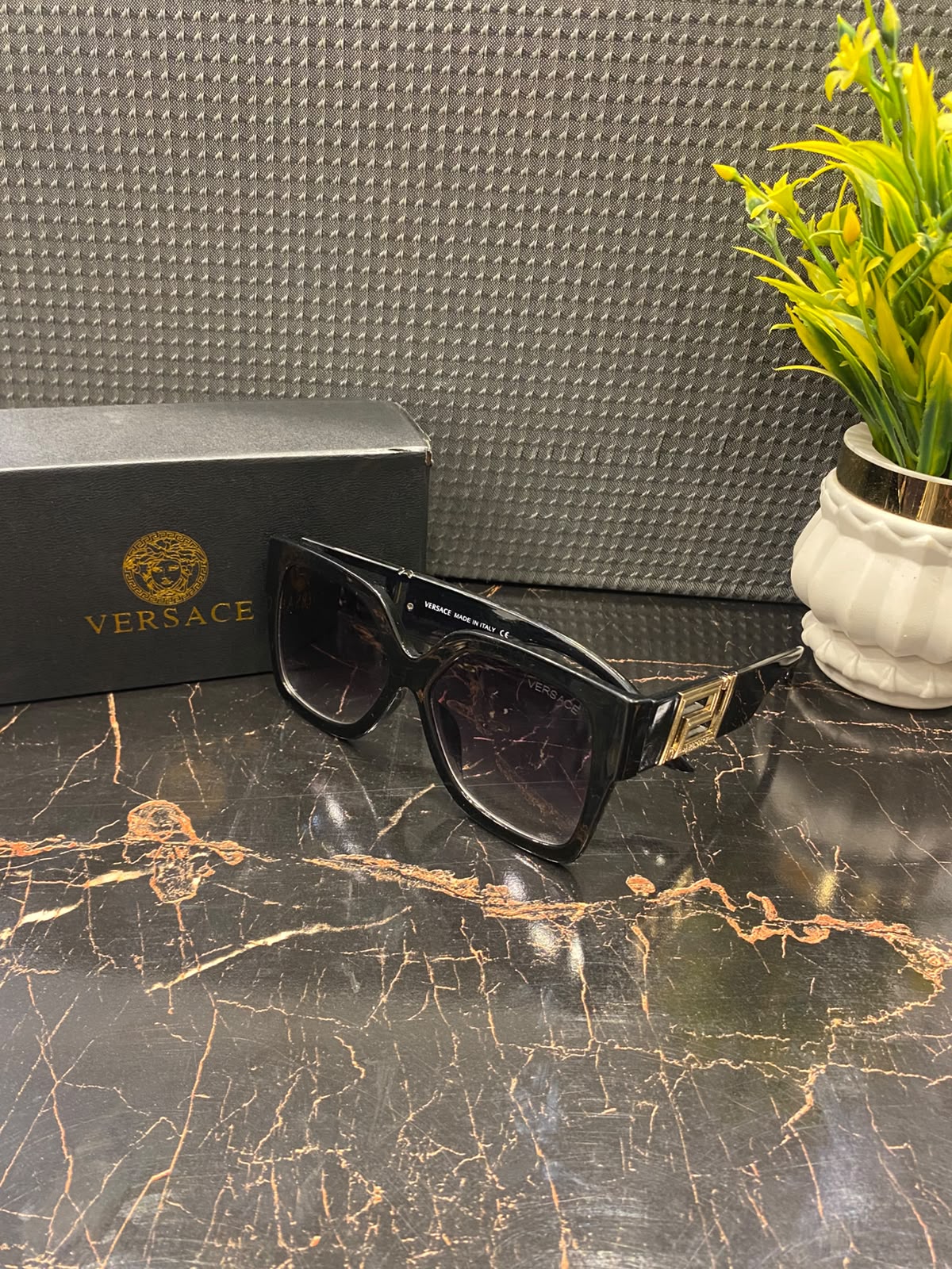 Versace 1041