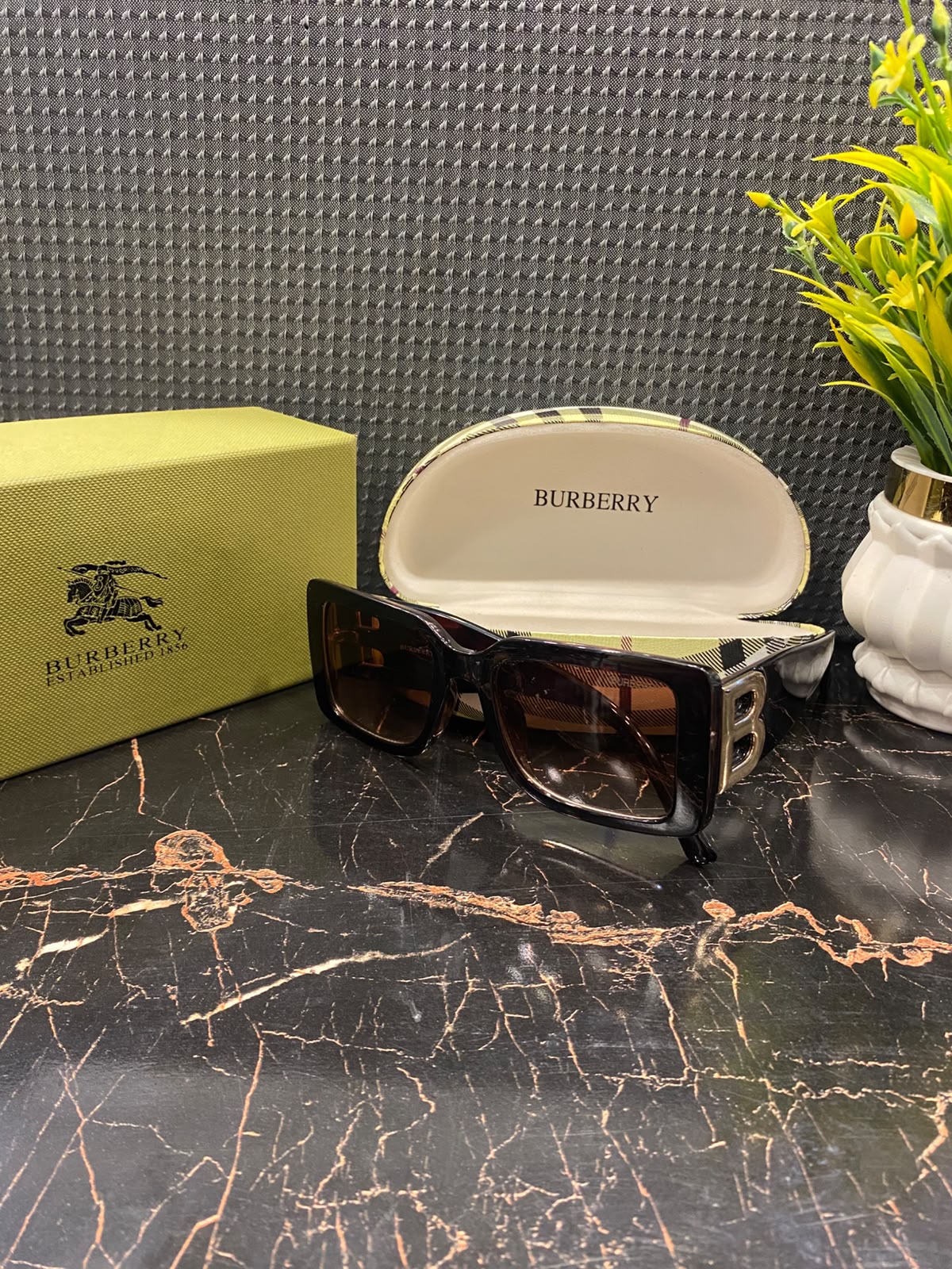 Burberry 1009