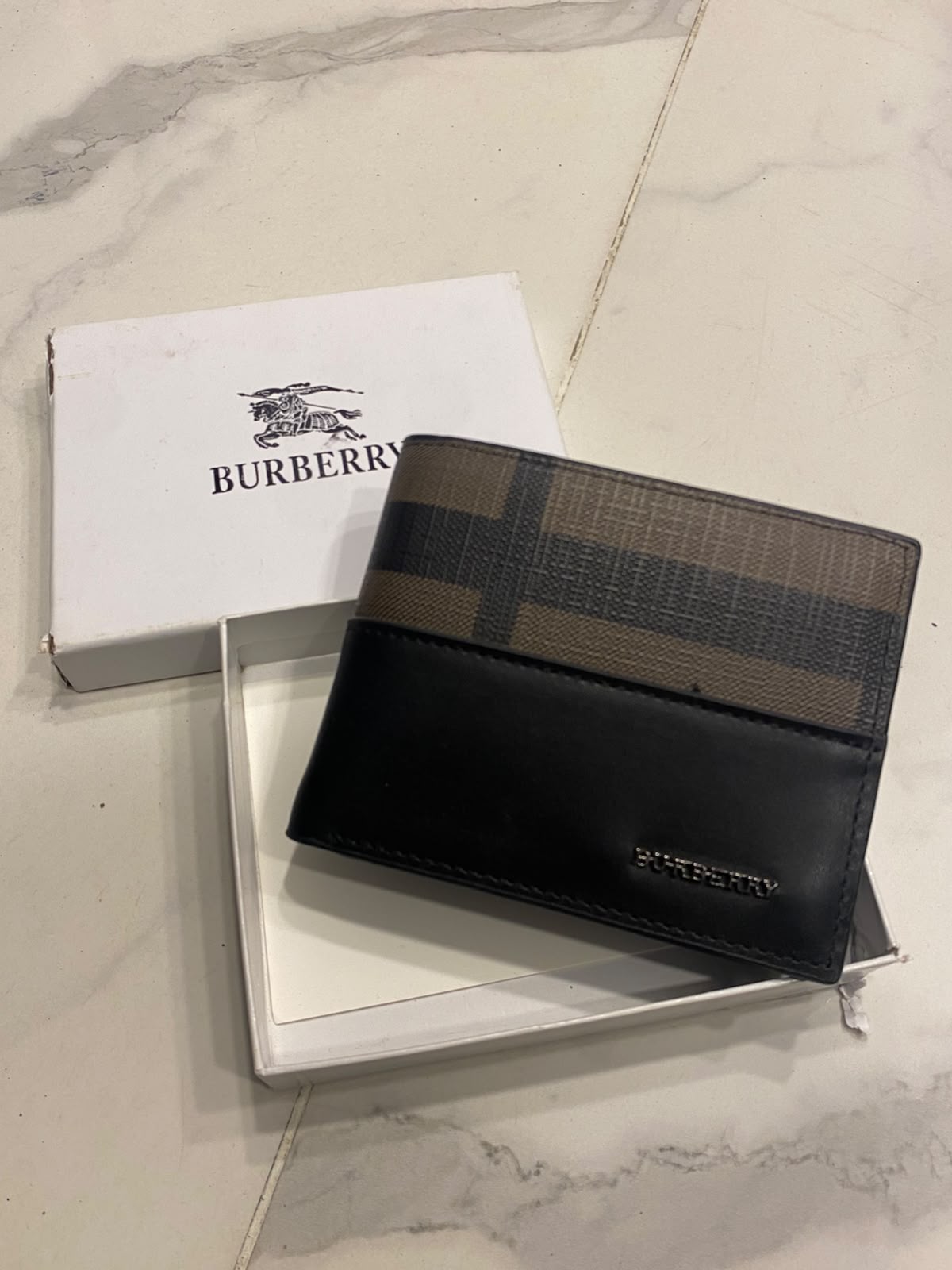 SW Burberry 134