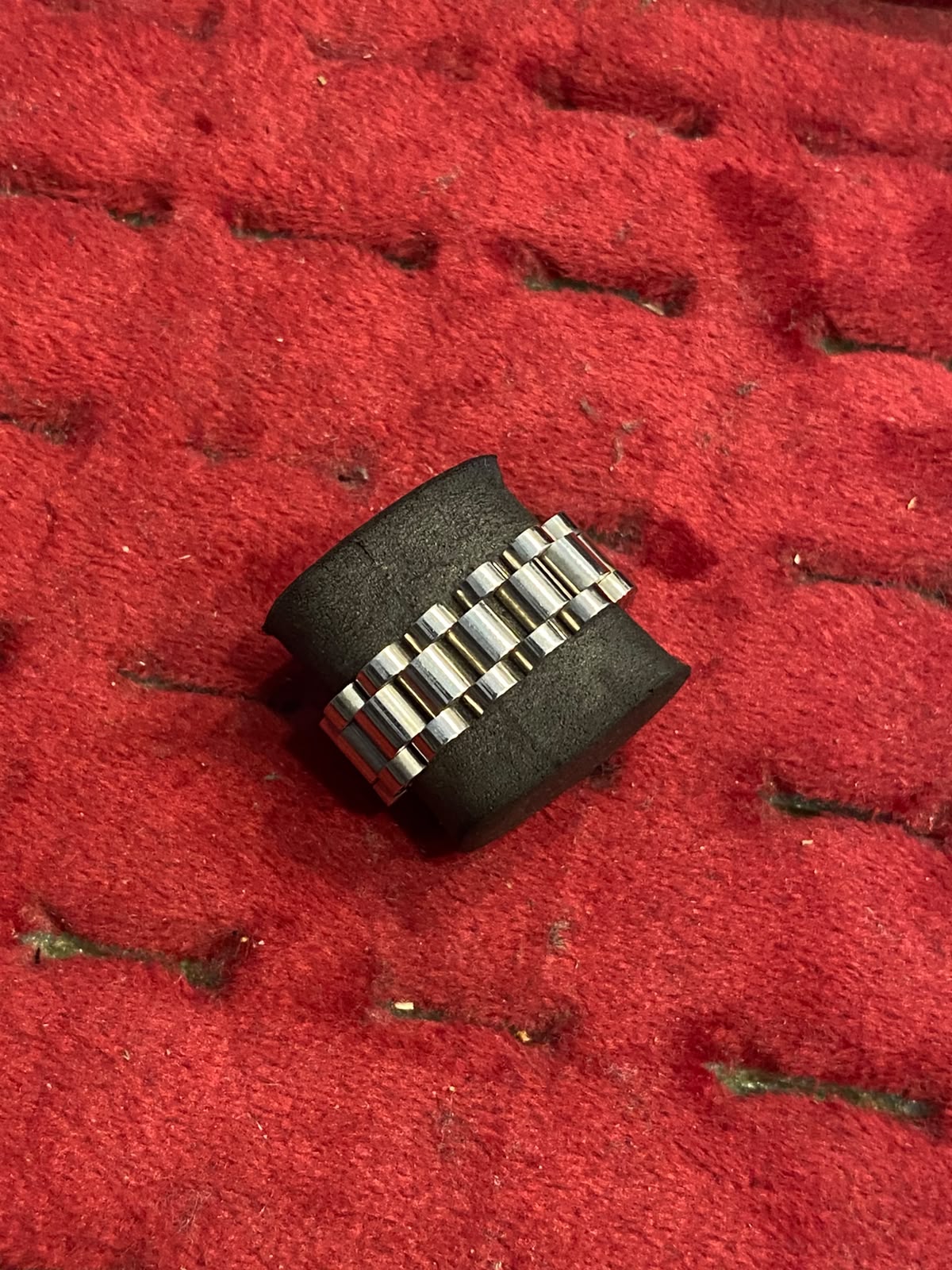 Ring 1106