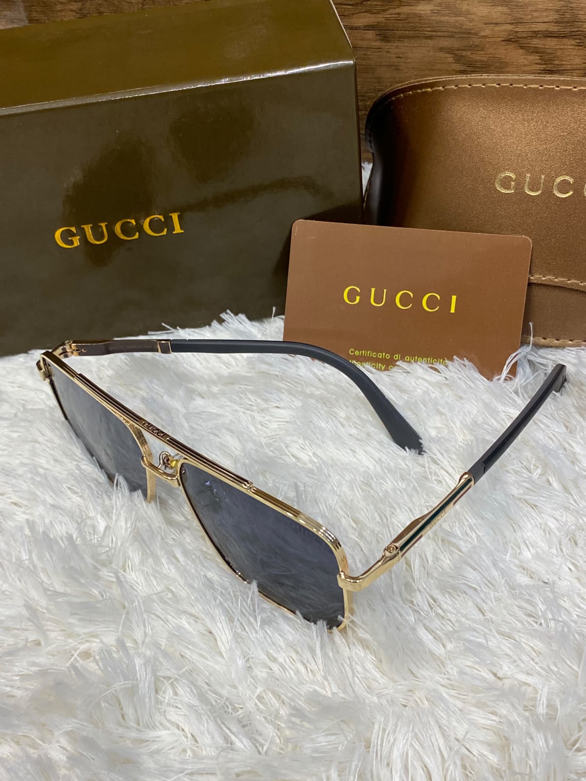 Gucci 1085