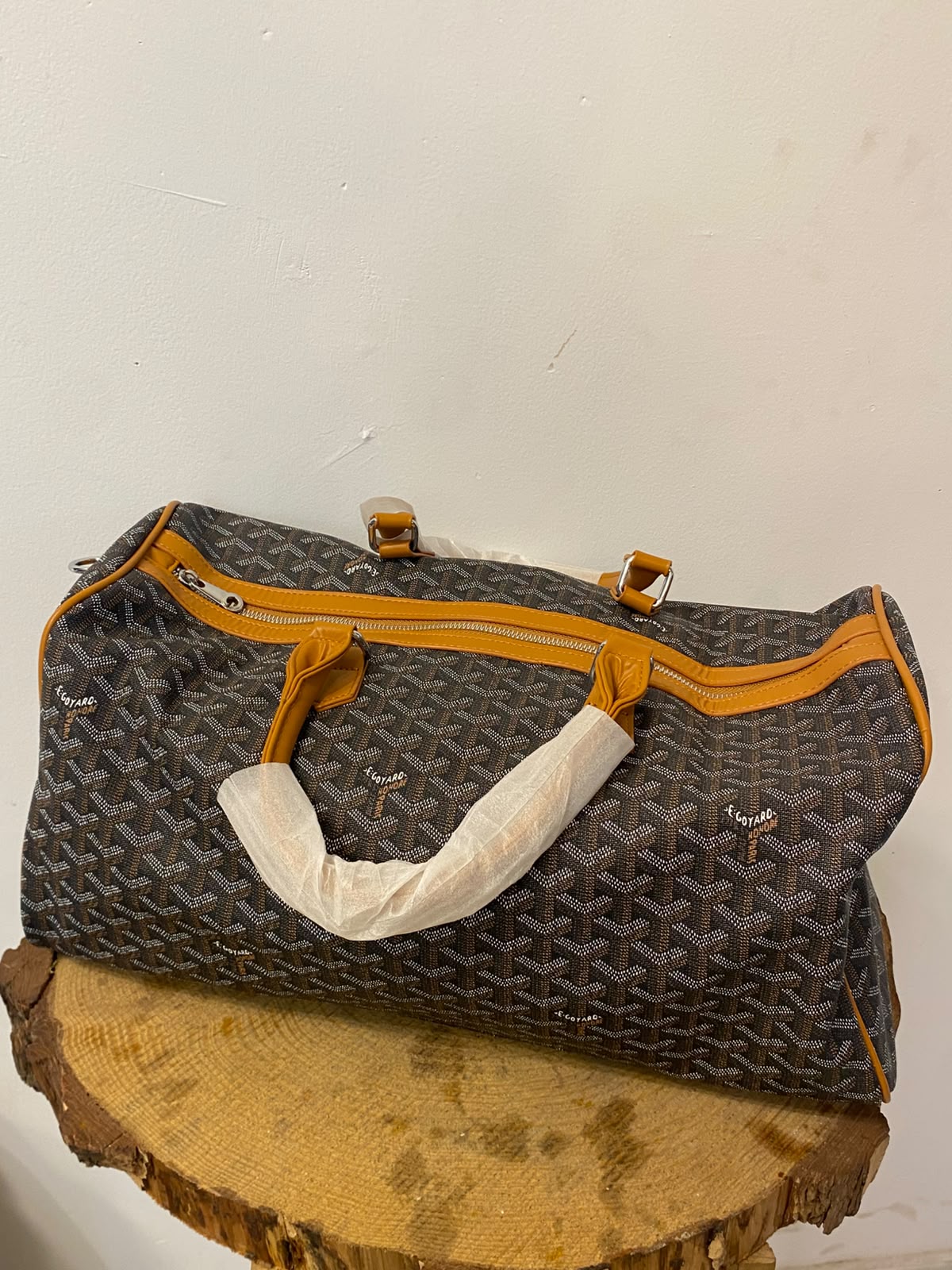Goyard T bag brown