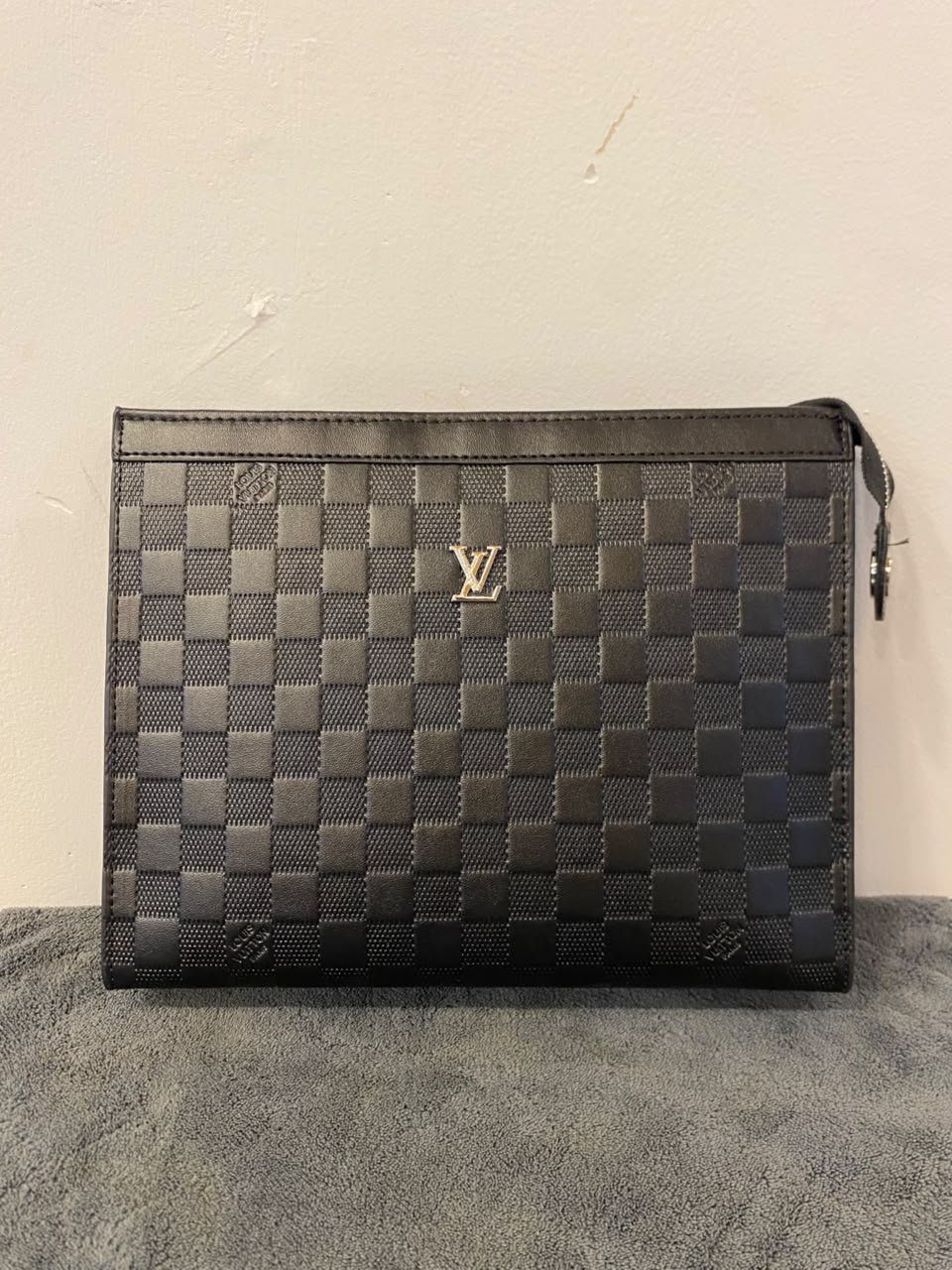 LV 009