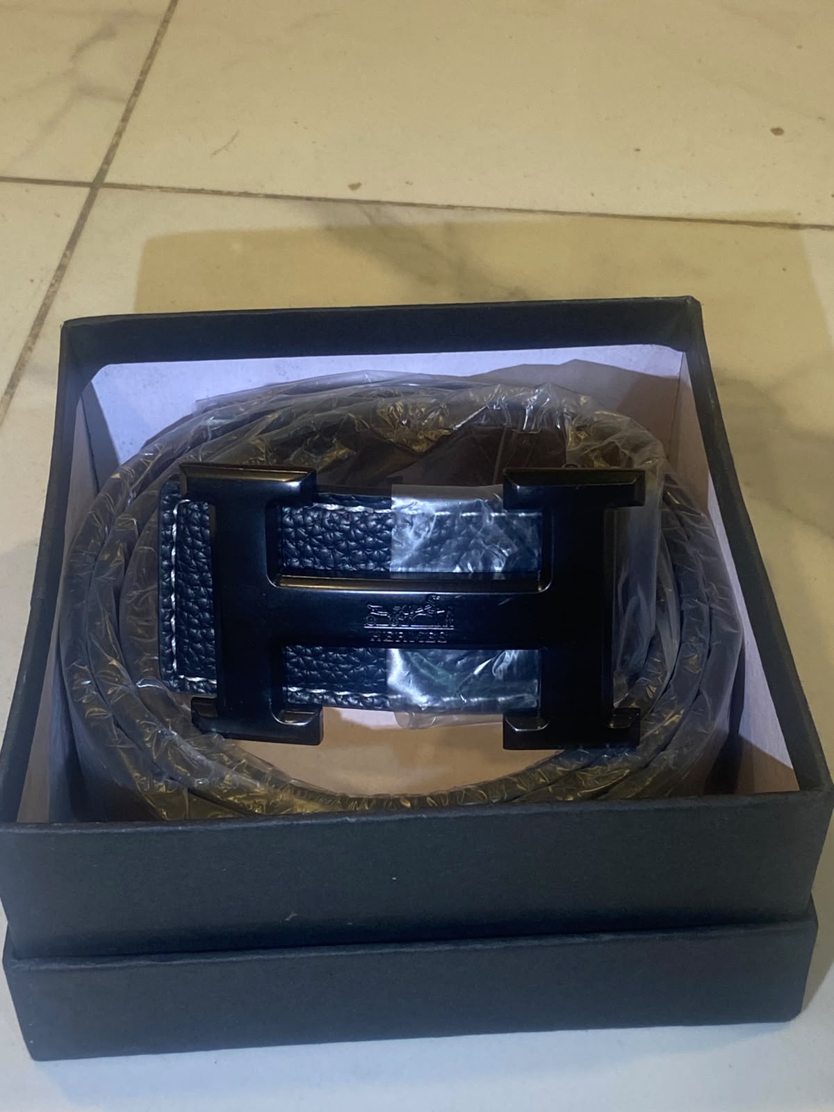 Hermes black 0001