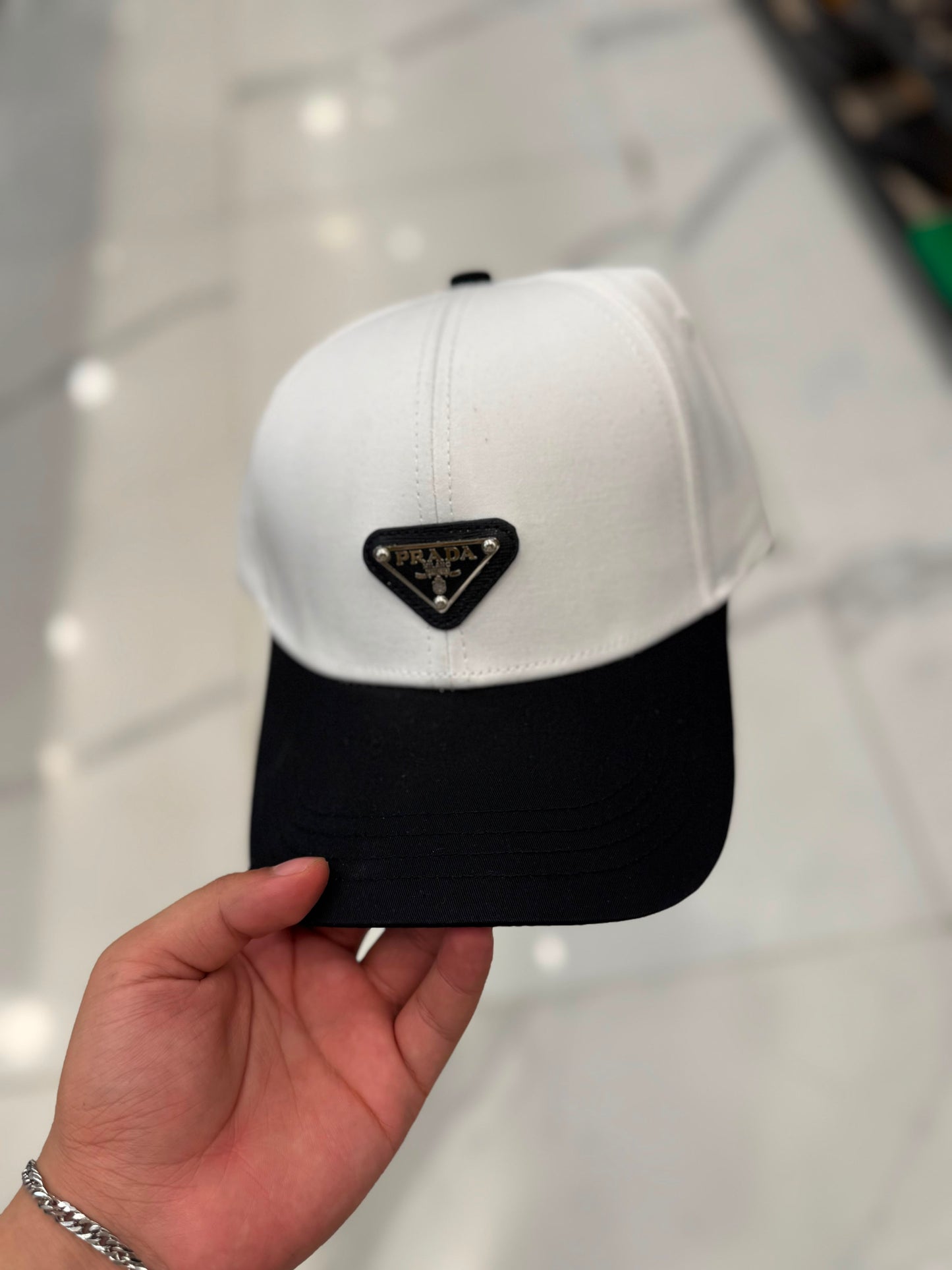 Prada W101