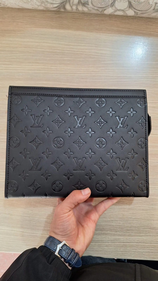 LV black 2