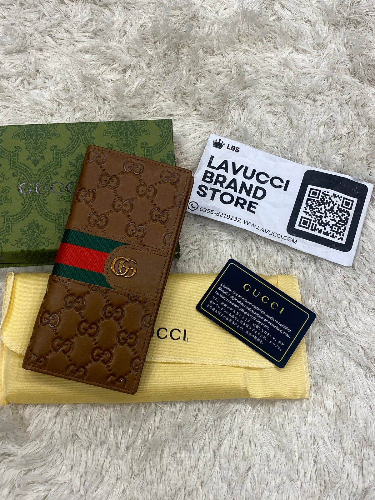 Gucci 833