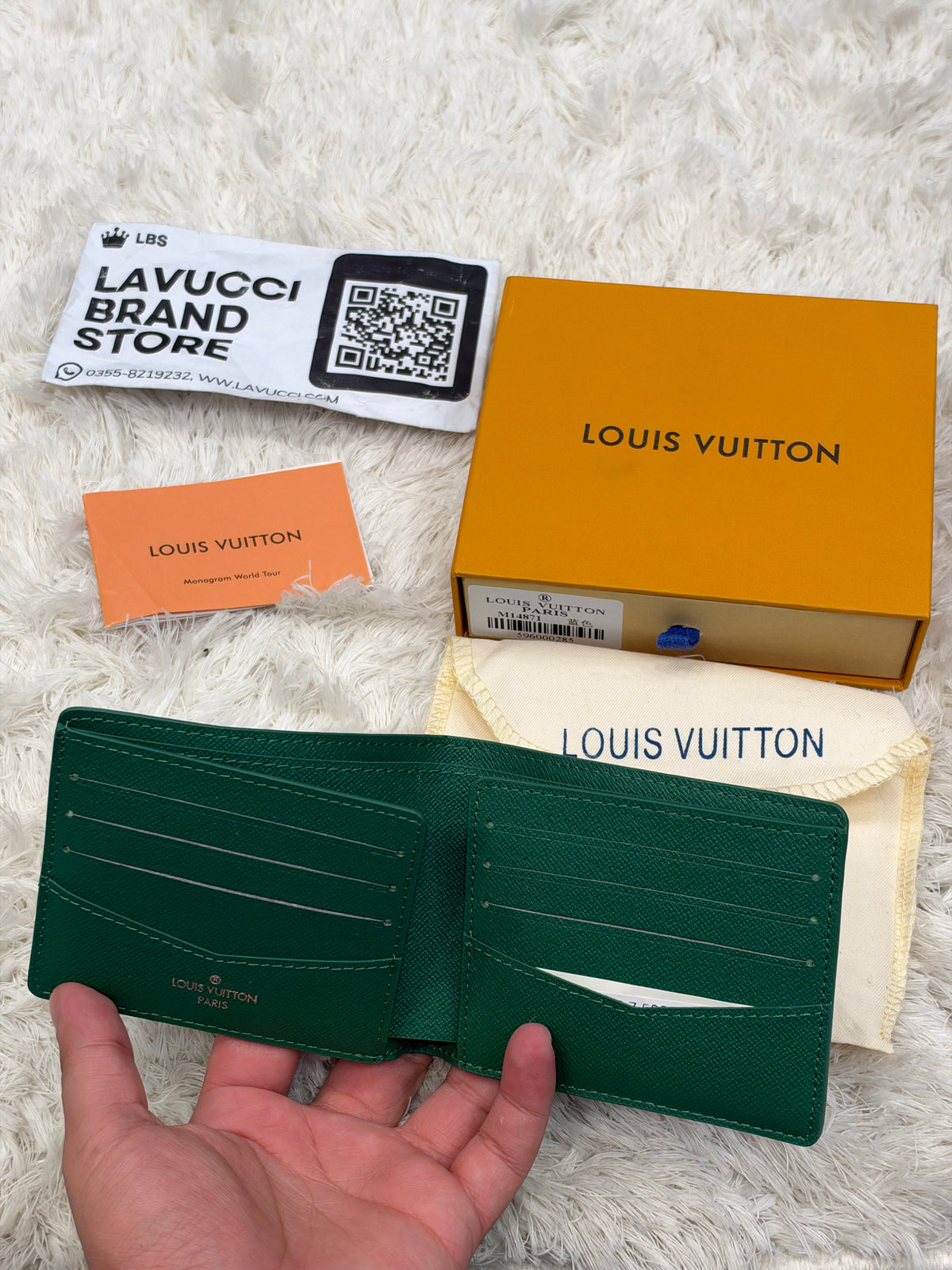 LV 854