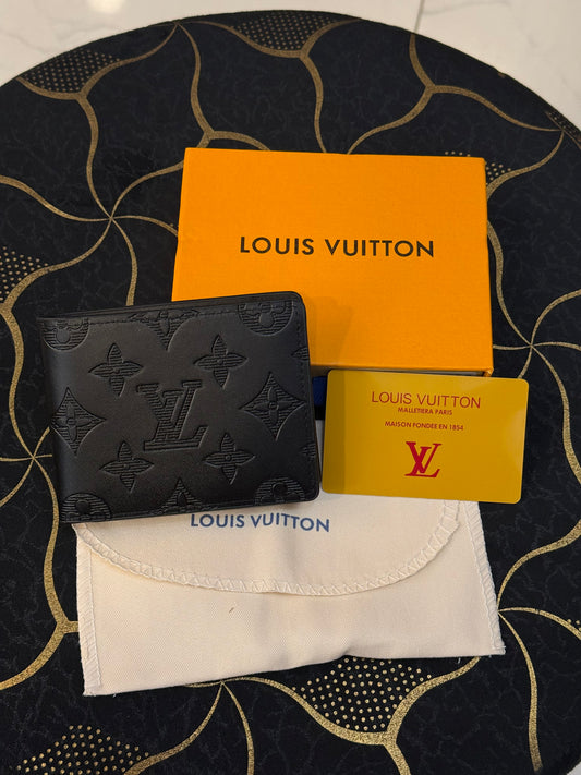 LV black 709