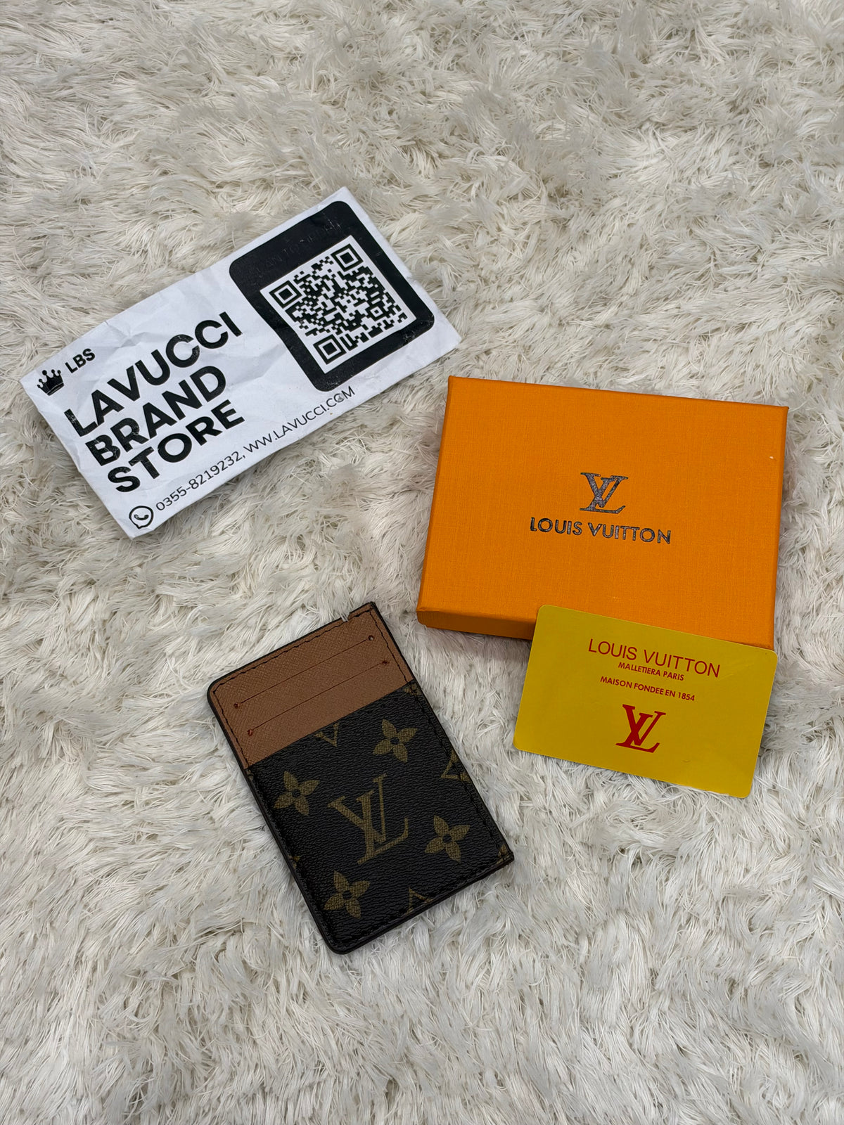 LV 852