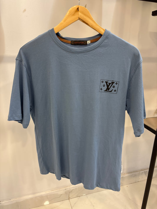 LV 33 shirt