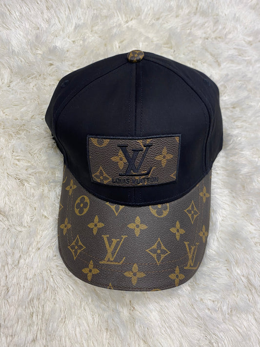 LV b.b cap