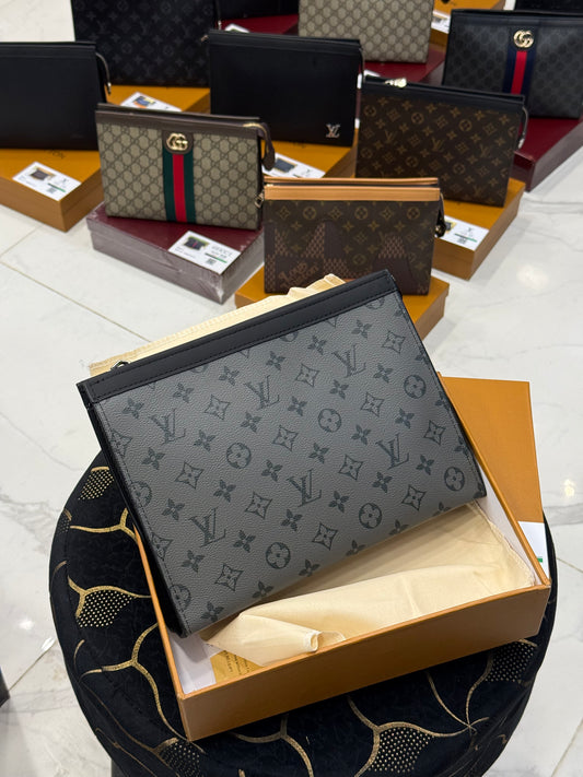 LV 007