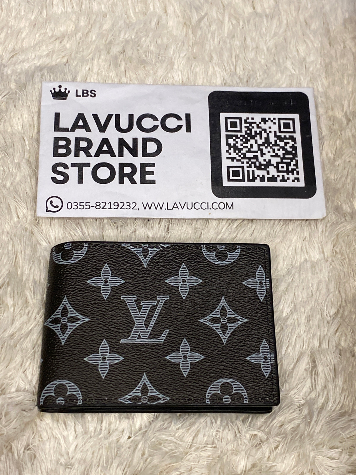 Lv blue flower