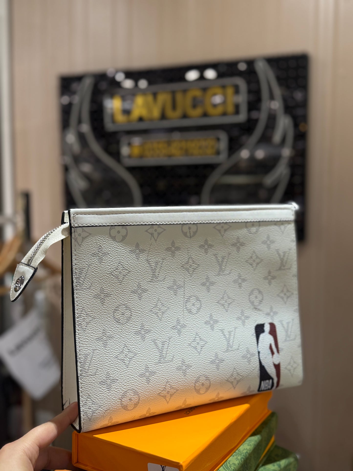Lv clutch 88