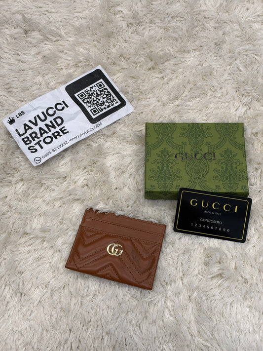 Gucci brown 748