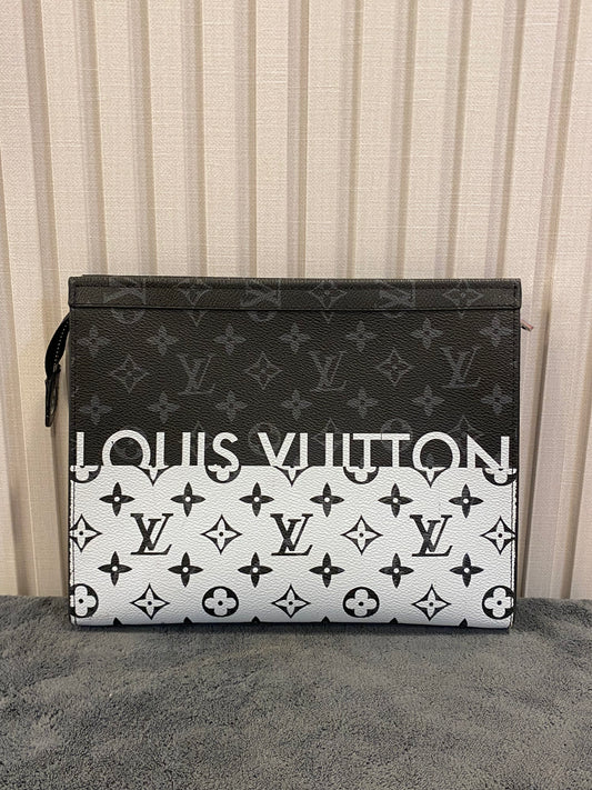 LV b&w