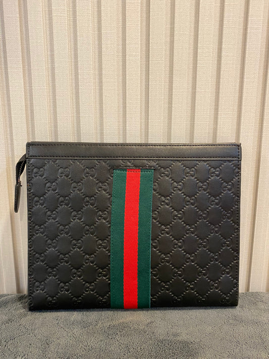 Gucci vertical