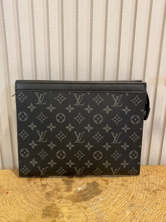 LV 009