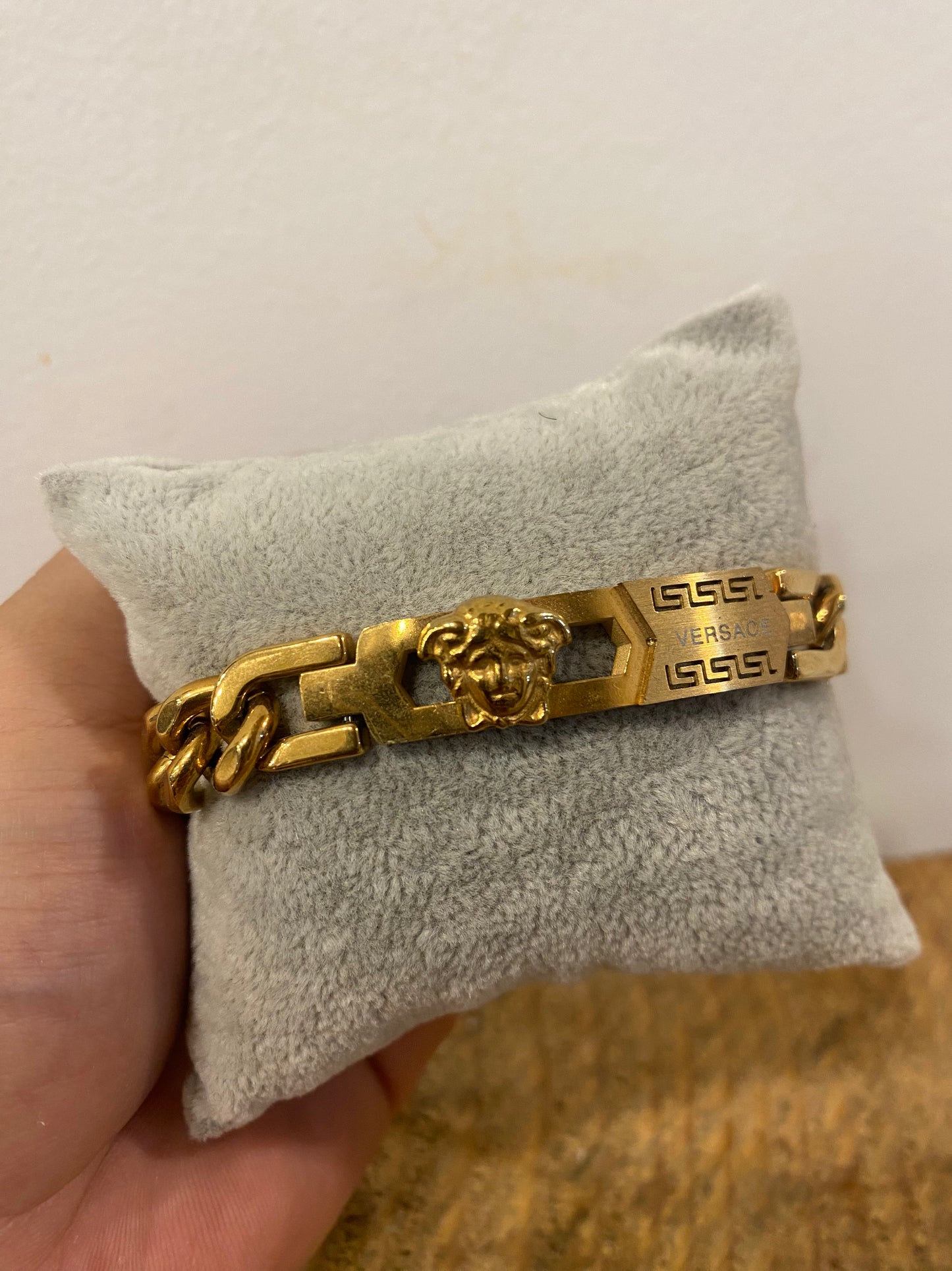 Versace 556