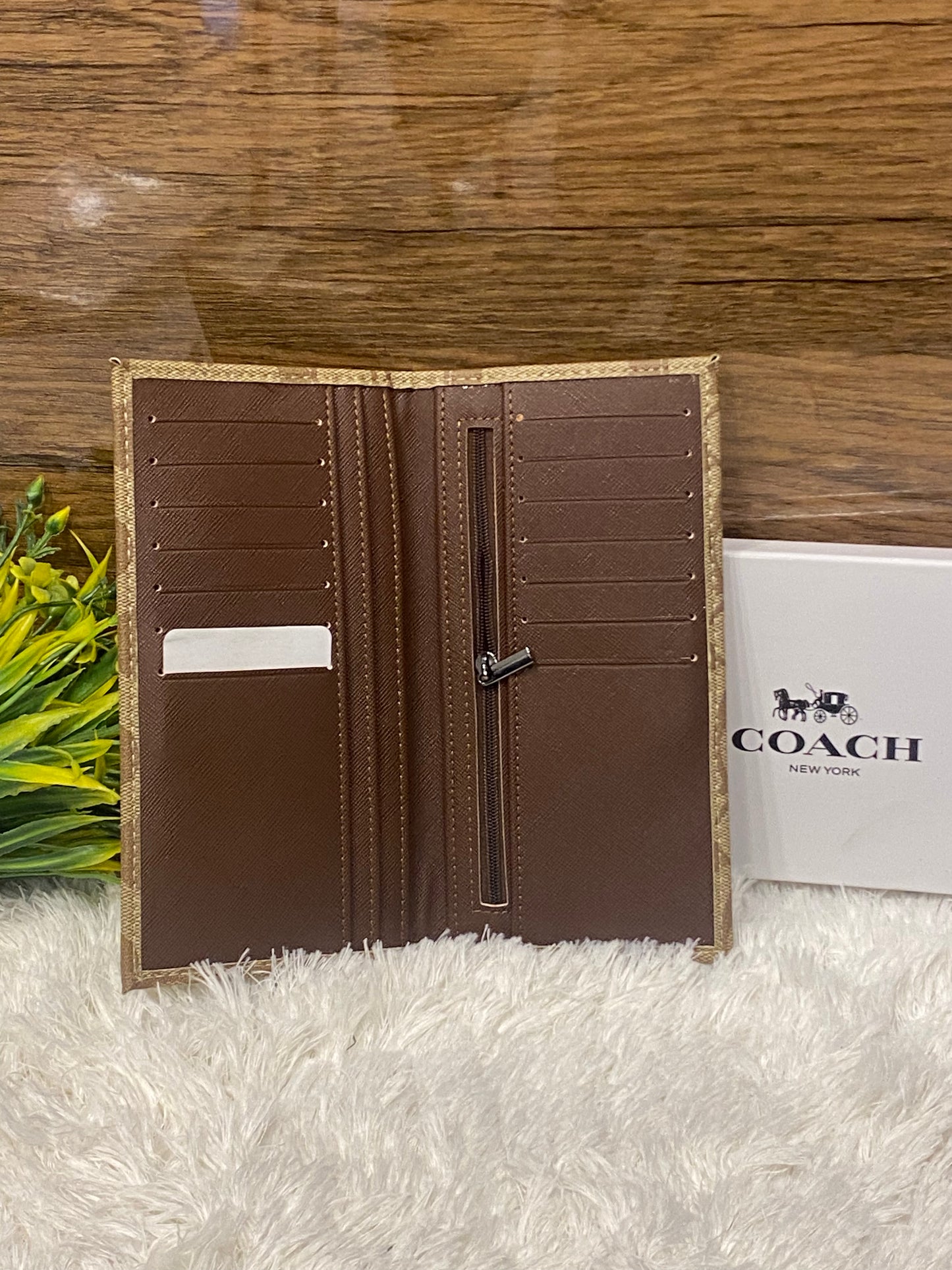 Coach mag 754