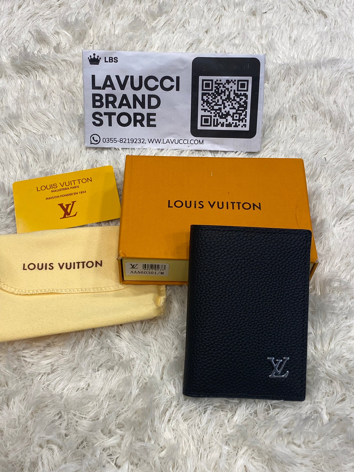 LV 827