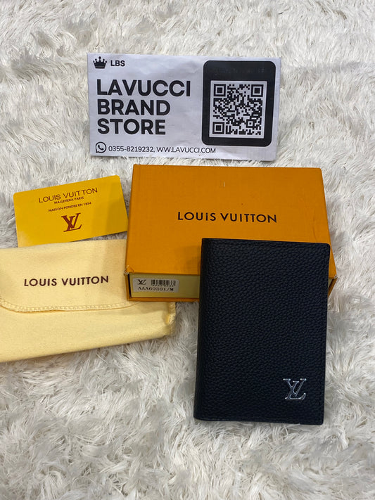 LV 827