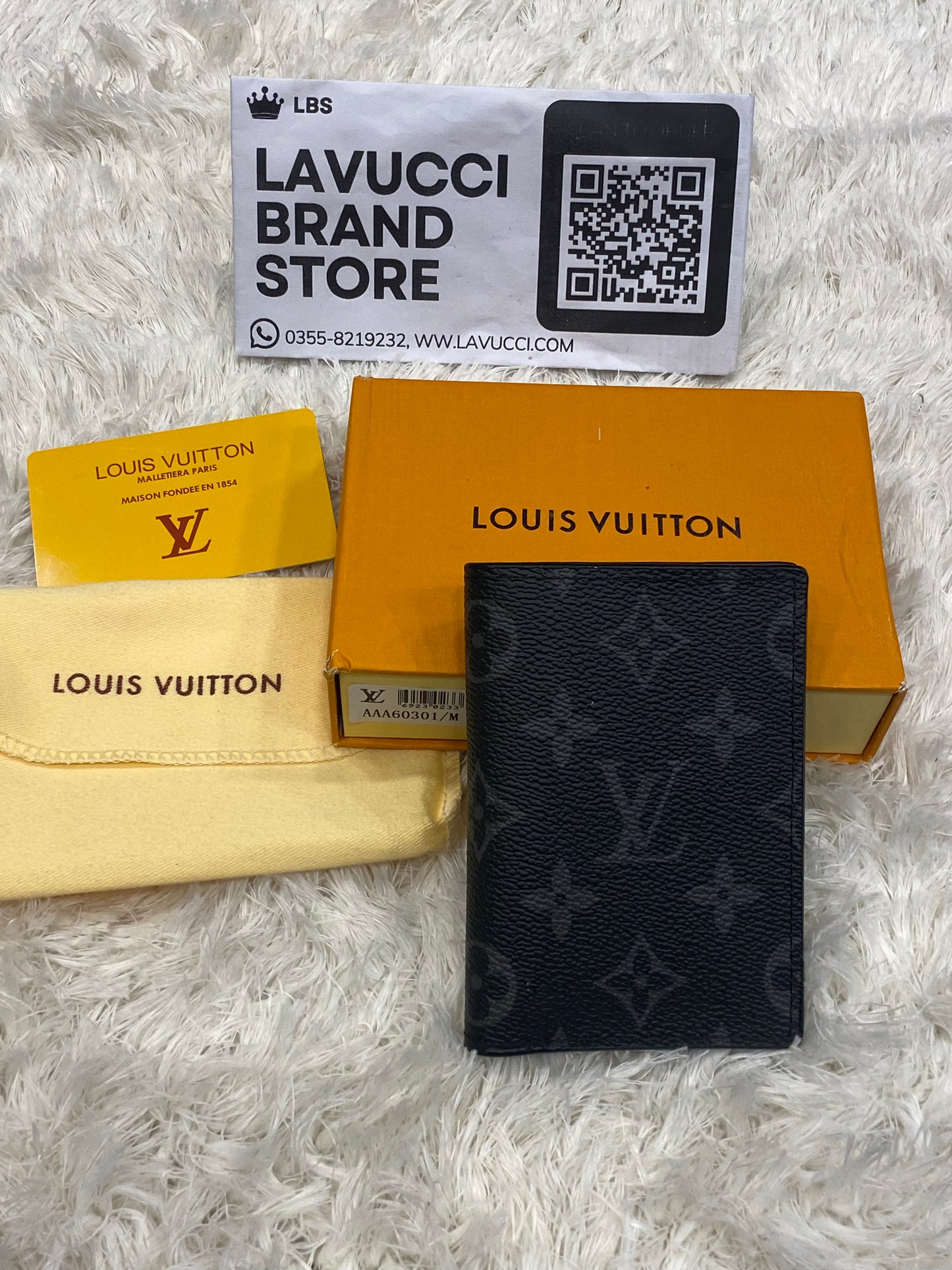 LV 826