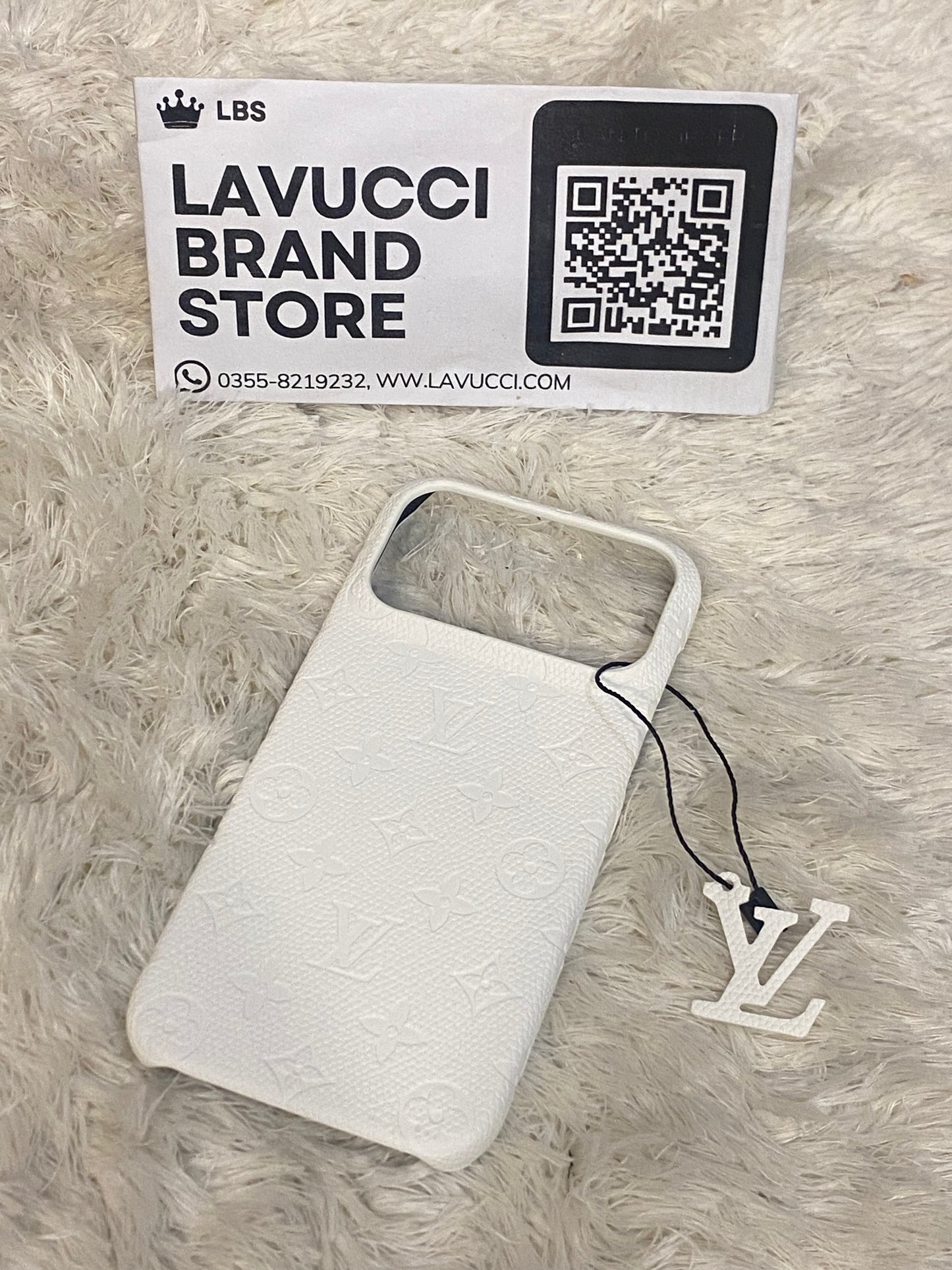 LV white 17/18 pro max
