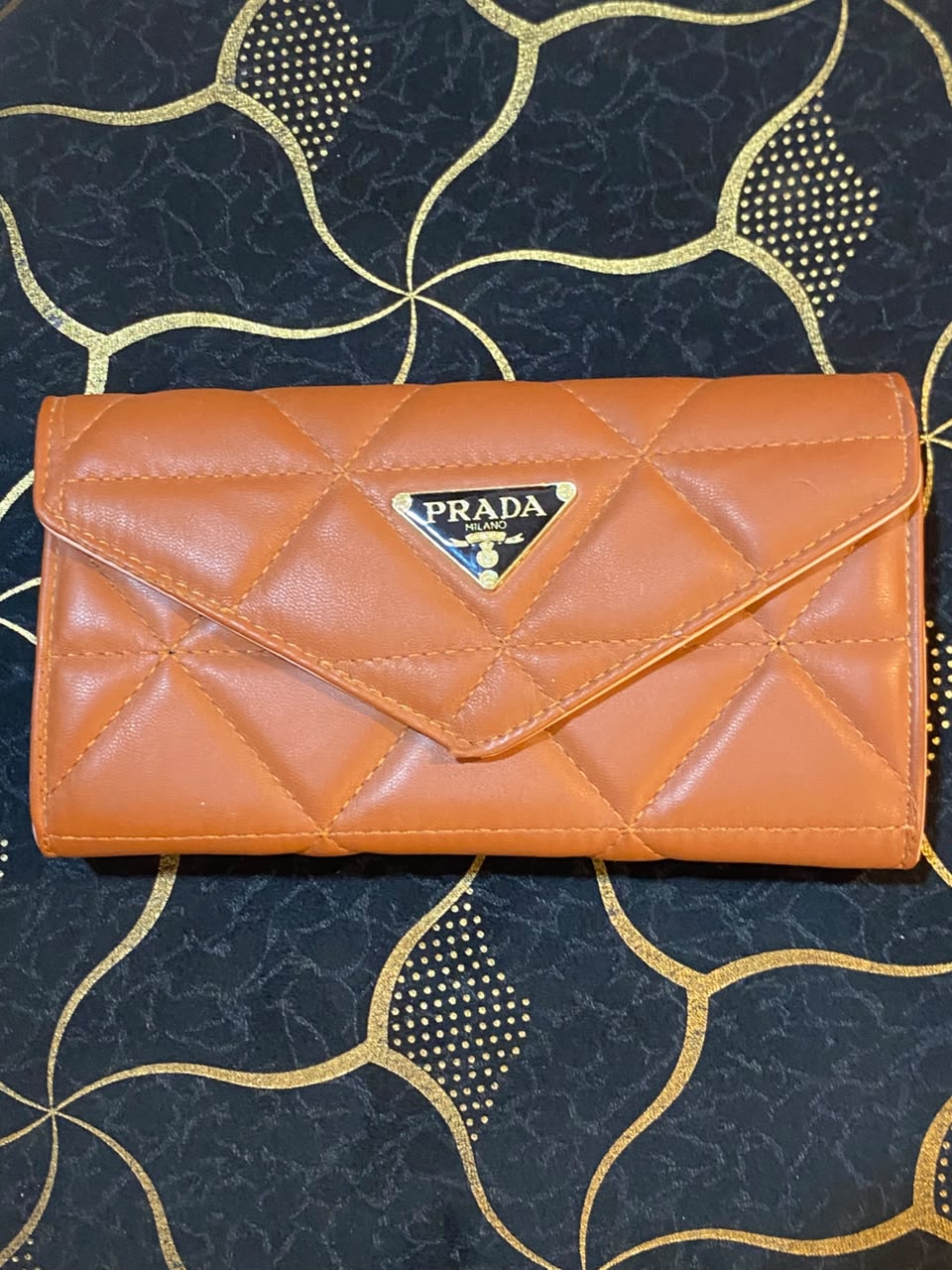 Prada brwon