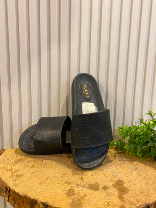 Gucci black 1