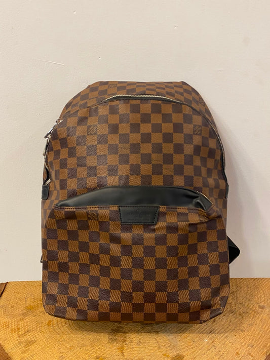 LV b bag 3