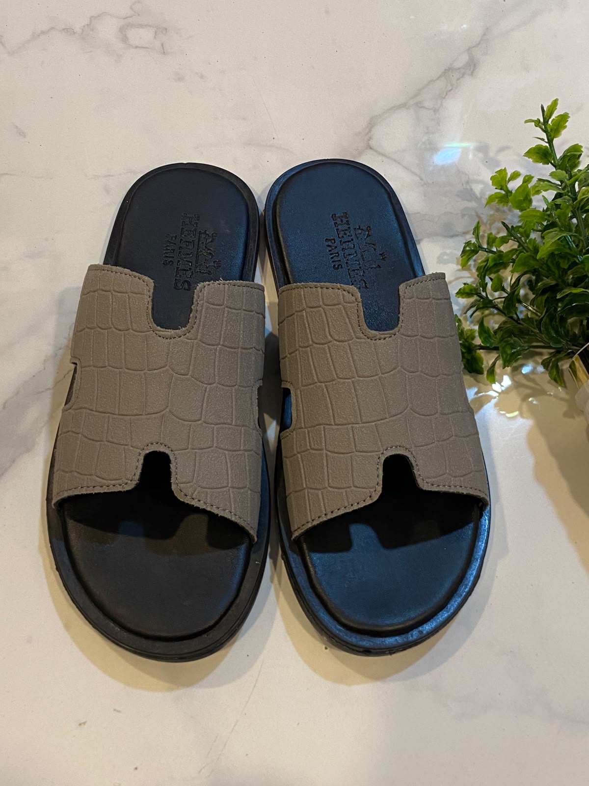 Hermes grey