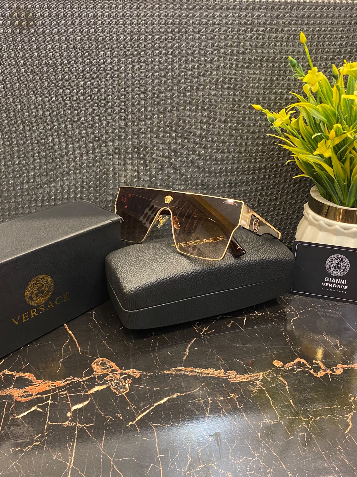 Versace 1042