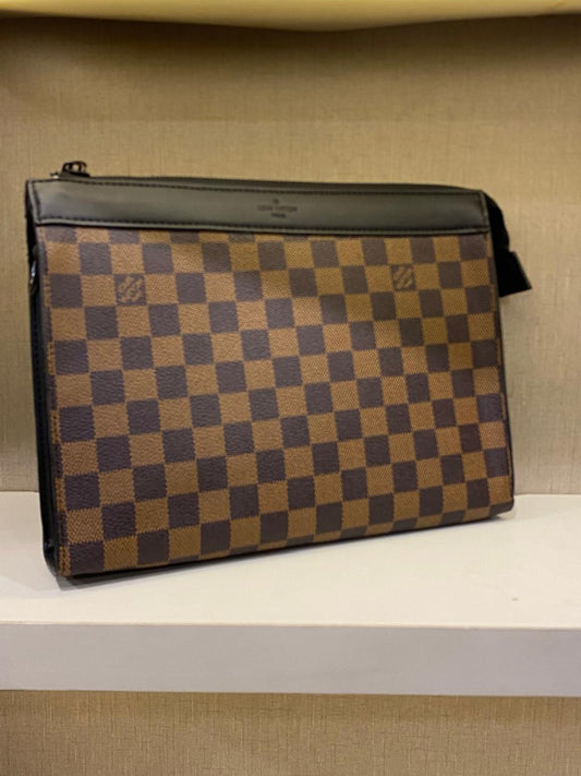 LV bg1