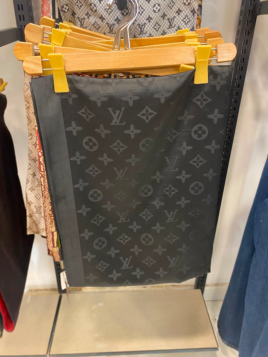 LV black 401