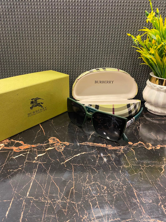 Burberry 1012