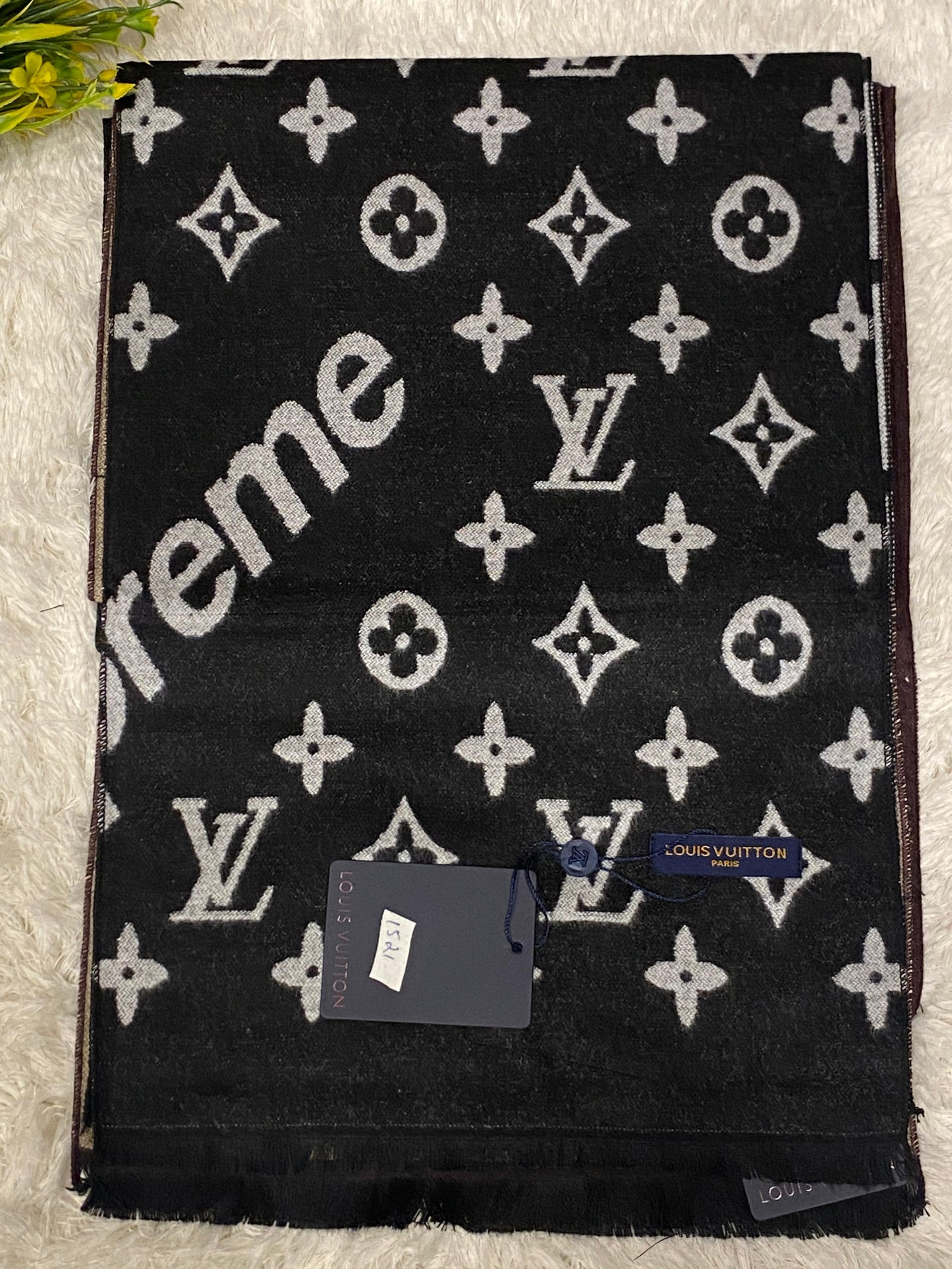 LV 1521