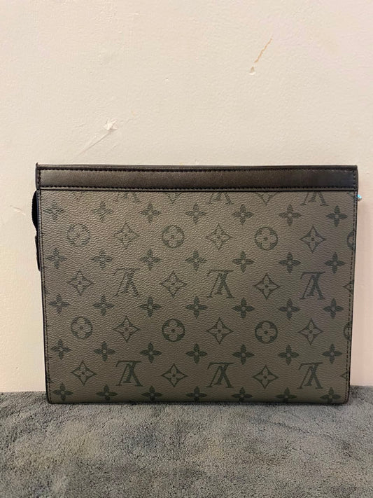 LV 007